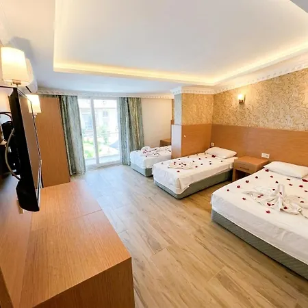 Britannia Hotel 3*