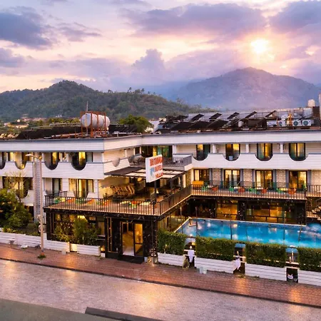 Hotel Britannia 3*