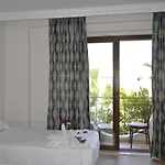 Britannia Hotel 3*