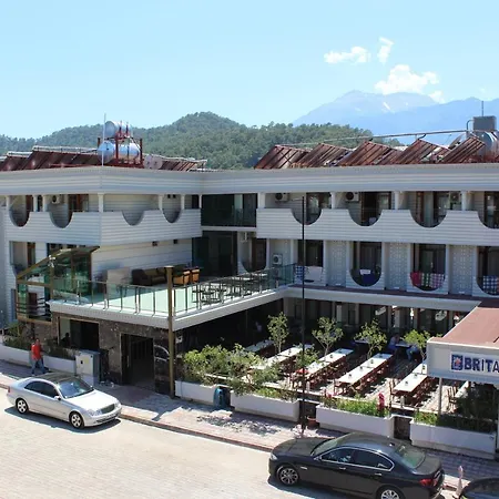 Britannia Village 3*