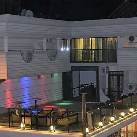 Britannia Hotell 3*